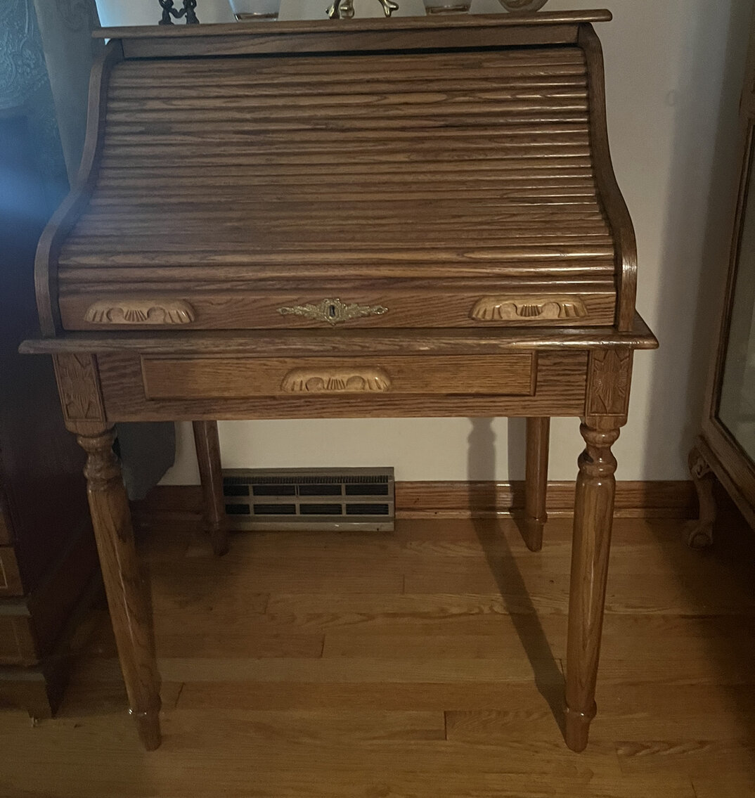 Image for Charleston, WV – Amish Furniture, Collectibles, Home Decorations, and More!