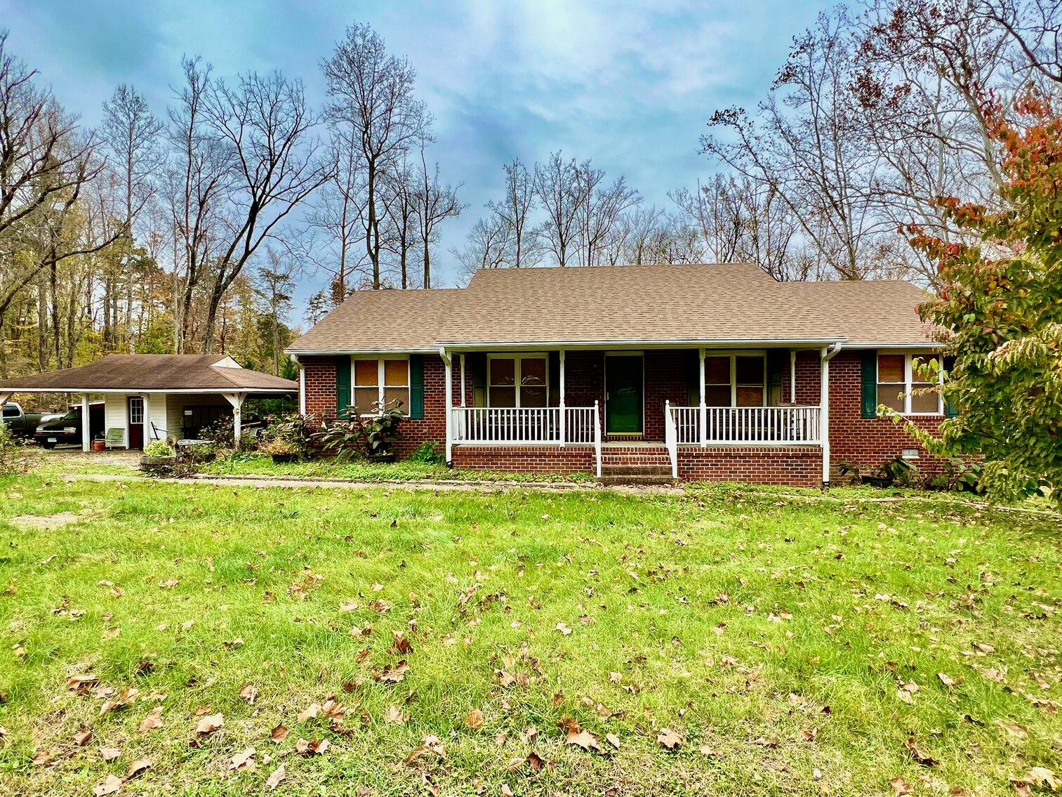 3 BR/2 BA Brick Home Buildings on 5 +/ Acres
