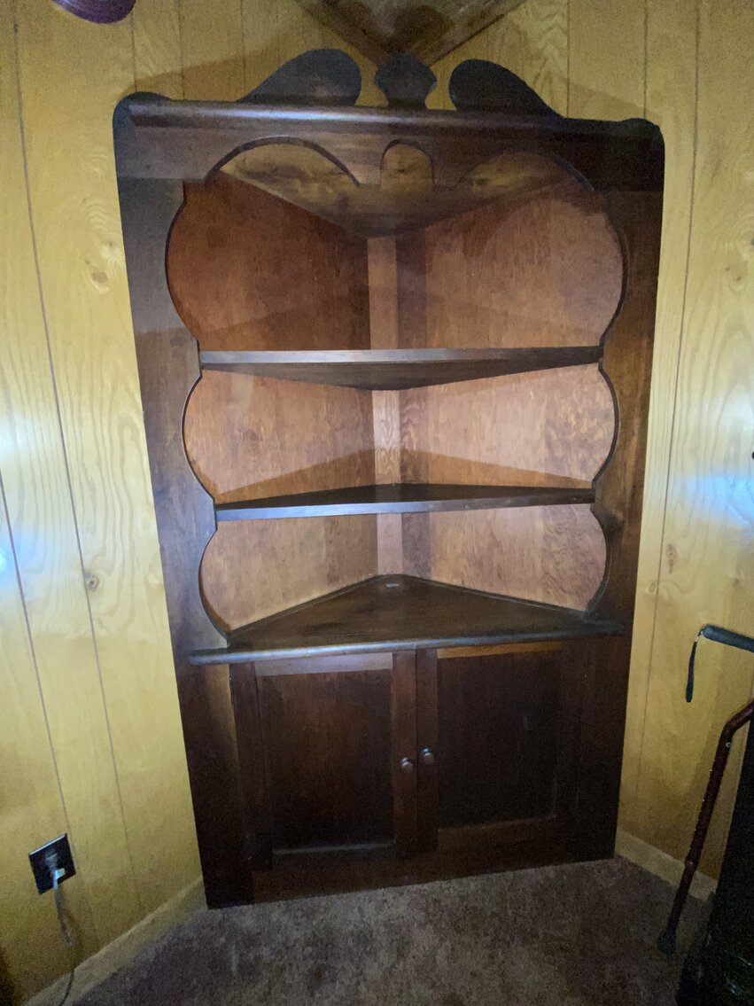 Image for Mannington, WV – Glassware, Antiques, Collectibles, Furniture, Household Goods, and More!