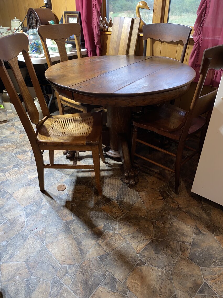 Image for Mannington, WV – Glassware, Antiques, Collectibles, Furniture, Household Goods, and More!