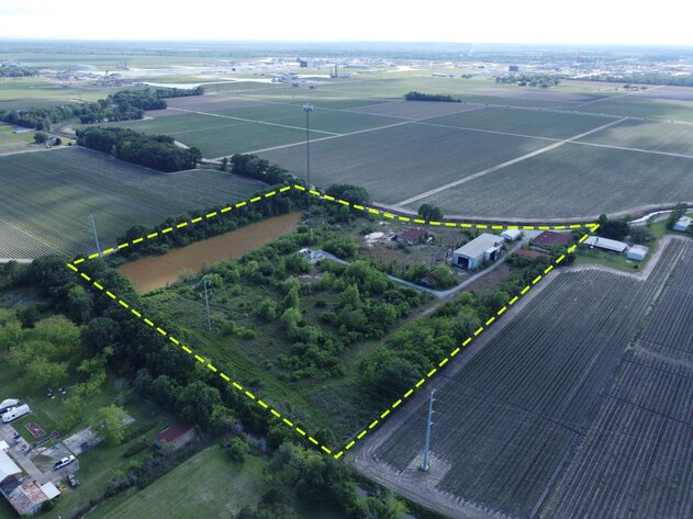 Image for SOLD! $59,400 - Bank Ordered ONLINE AUCTION 15 +/- Acre Industrial Warehouse in New Iberia, LA