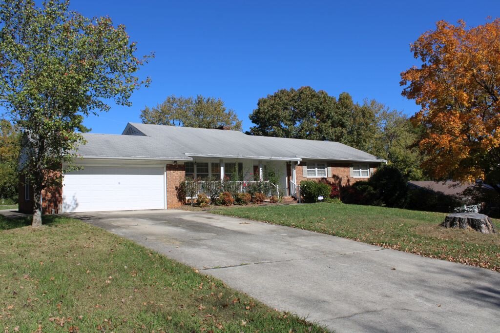 Image for Estate of Shirley Farlow - Moving to Assisted Living