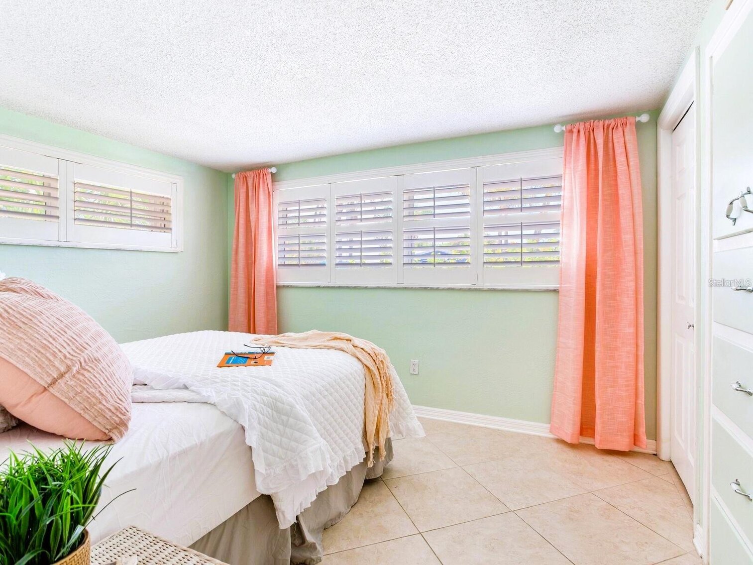 Image for 320 176TH AVENUE CIR