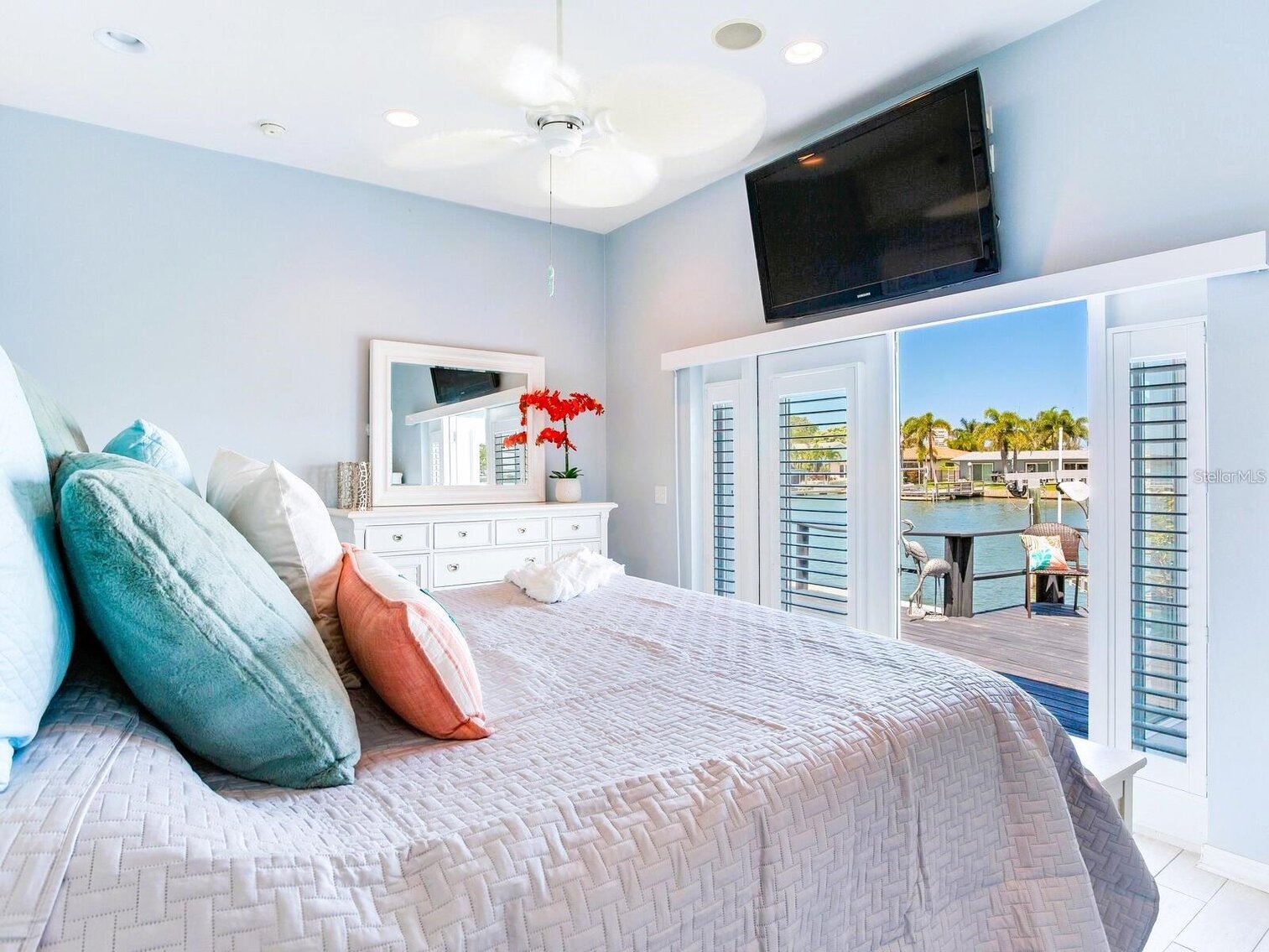 Image for 320 176TH AVENUE CIR