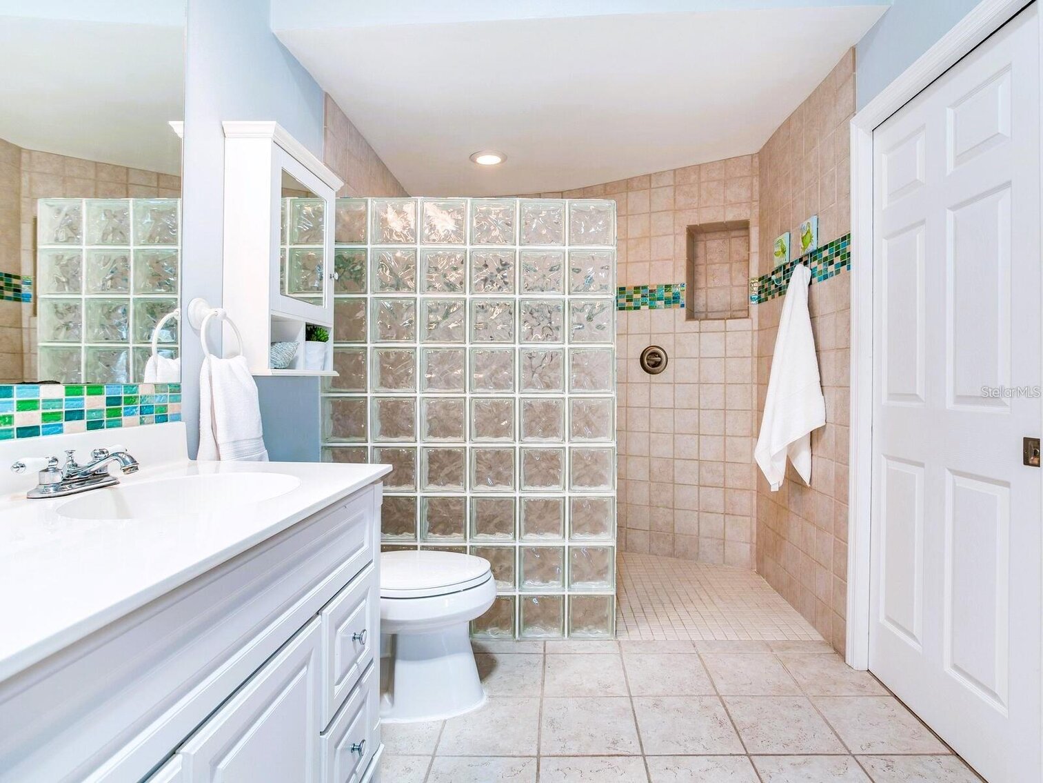 Image for 320 176TH AVENUE CIR