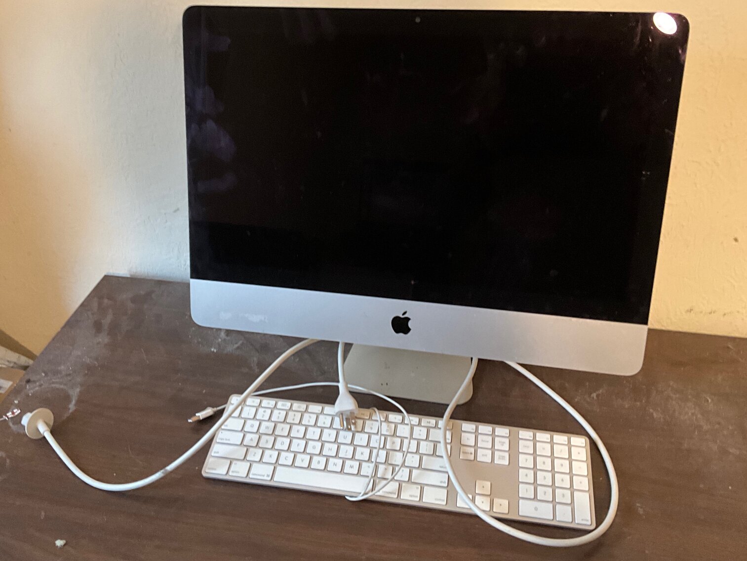 Image for (Toledo OH) Camry, Tools, Coins, Jewelry, Lionel, Stamps, Furniture, Currency (E Oakland)