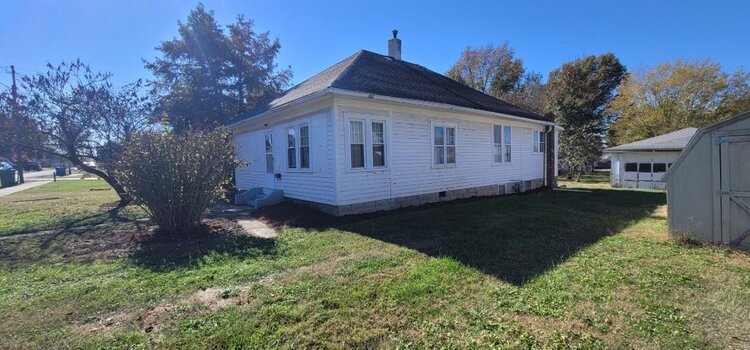 Image for 2 Bedroom, 1.5 Bathroom Online Only Auction