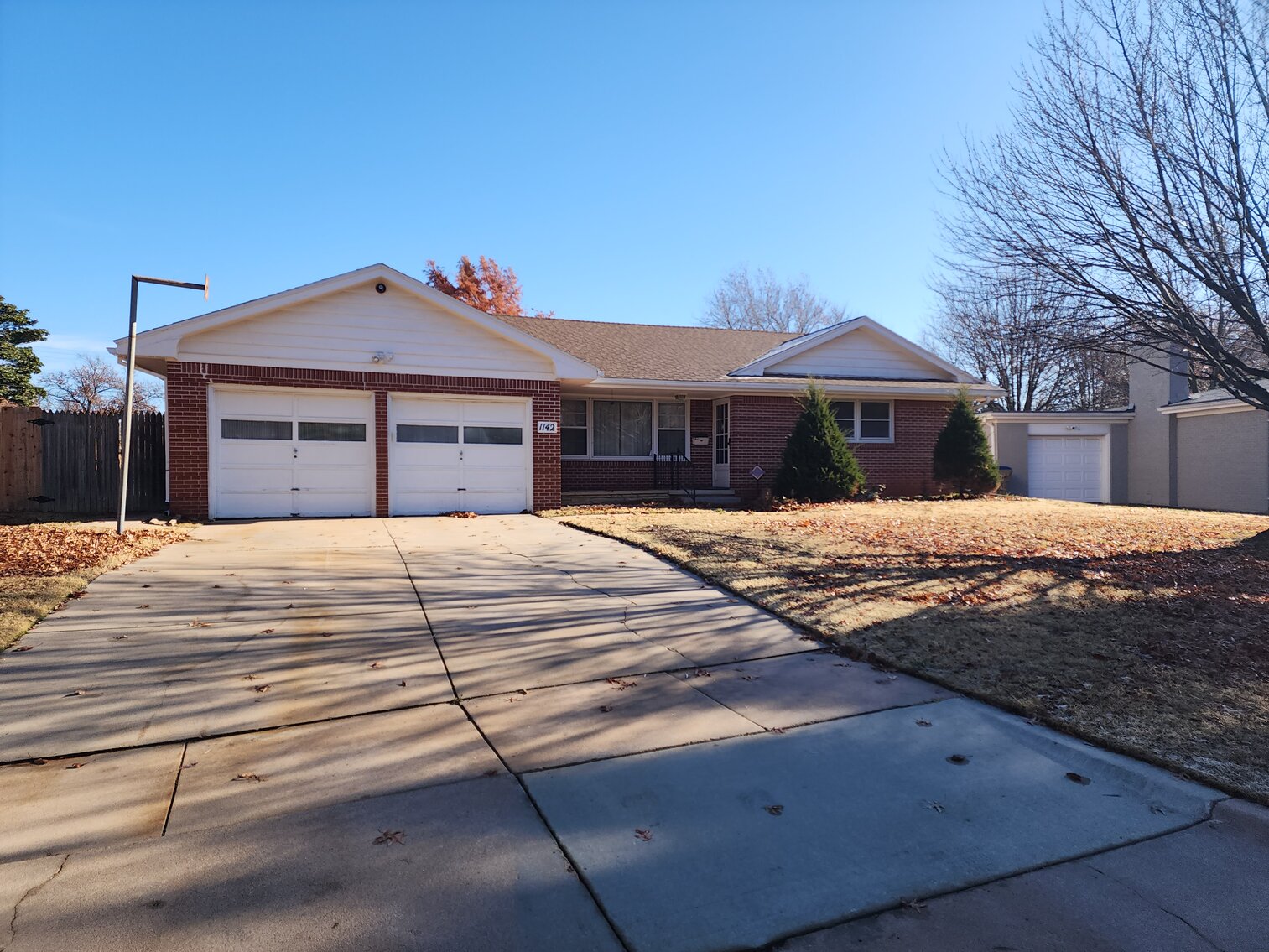 1142 N Parkwood Ln, Wichita, KS 67213