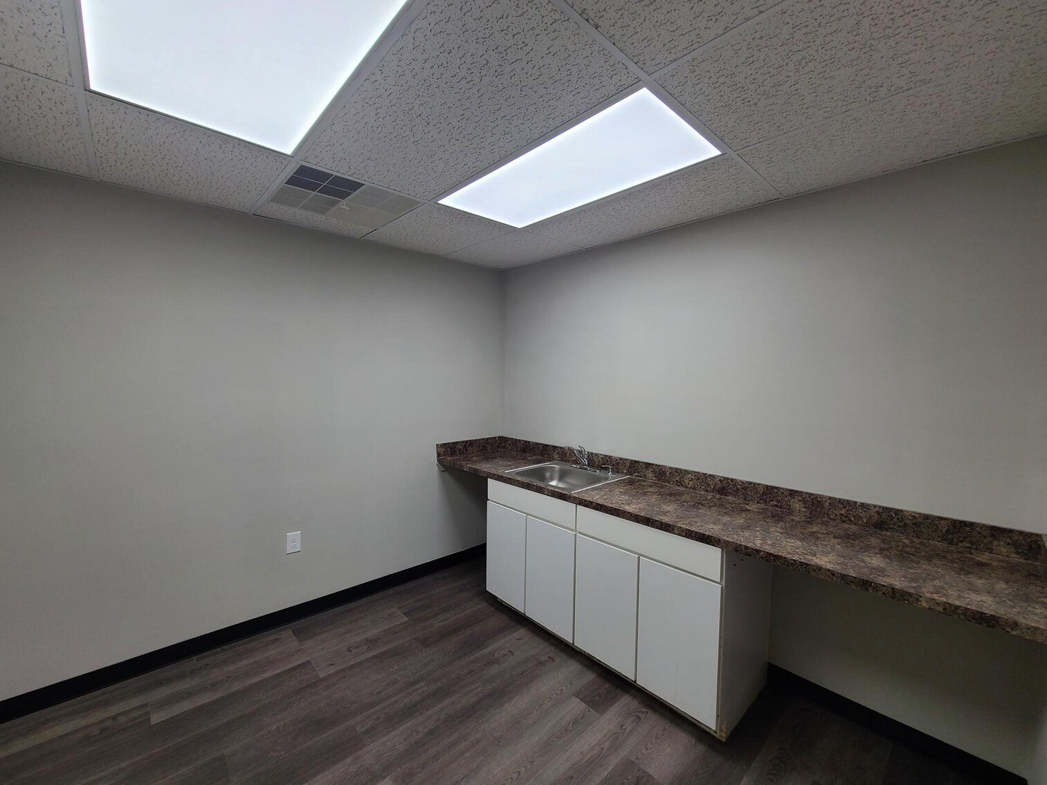 Image for Turnkey Office Suite #6 In Medical Building Available for Lease Across from Inspira Health Center in Bridgeton