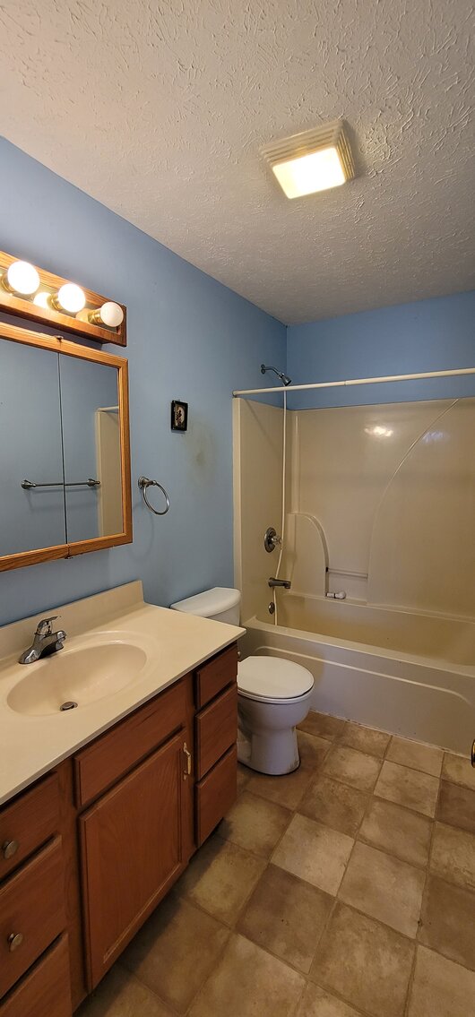 Image for Your Next Project Awaits: 3-Bed Marion Home Online Only Auction