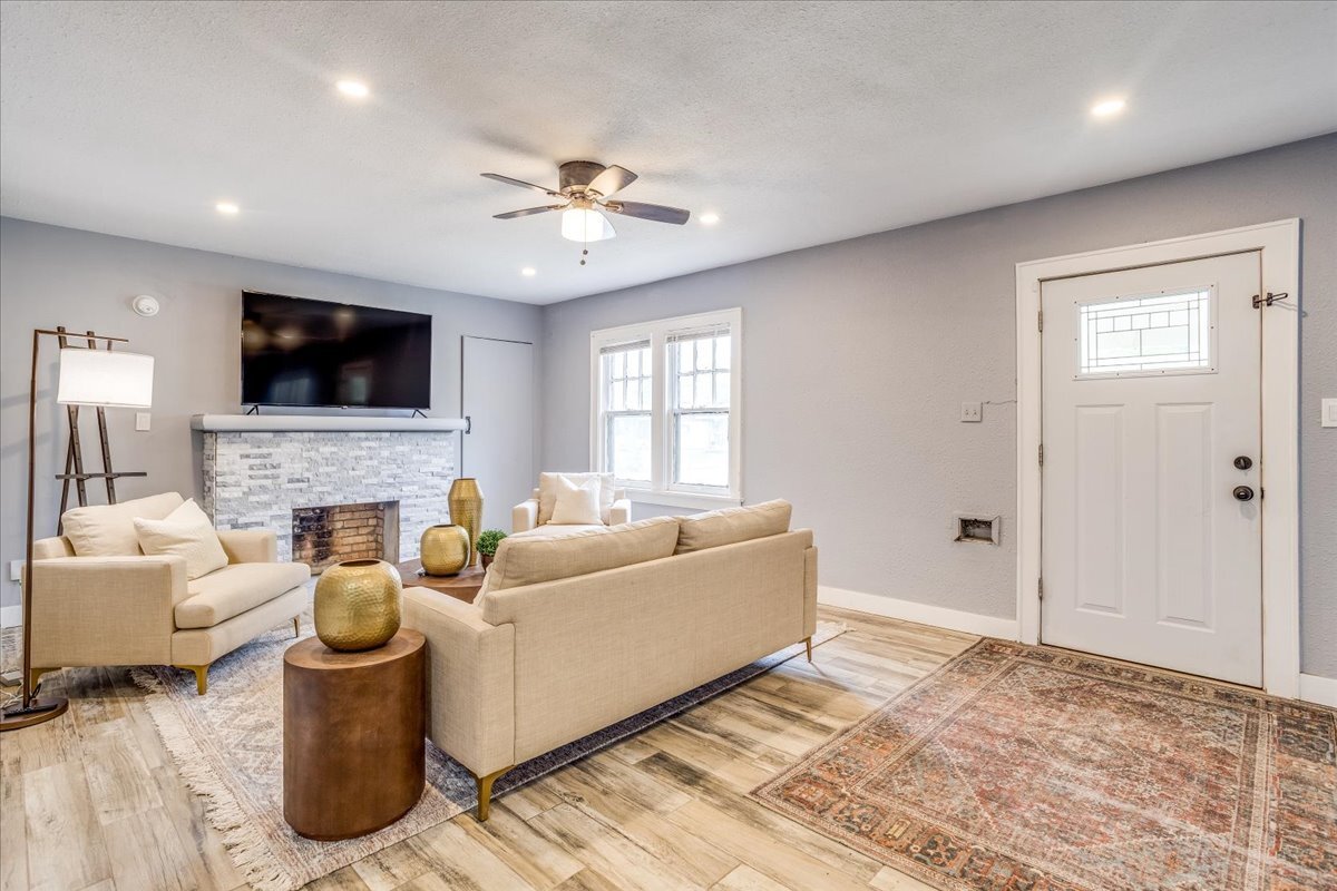 Image for 936 N Mount Carmel Ave, Wichita, KS