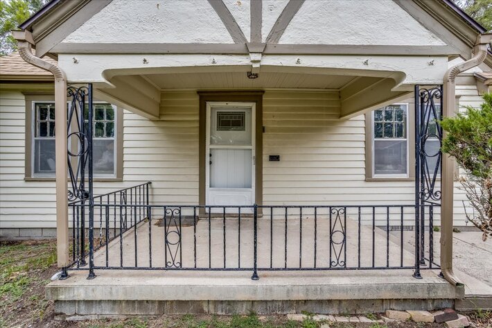 Image for 936 N Mount Carmel Ave, Wichita, KS