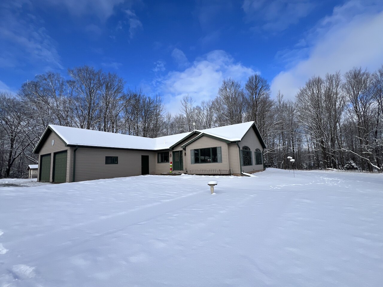 Image for Beautiful Country Home Auction price $220,000