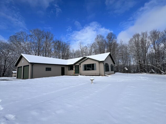 Image for Beautiful Country Home Auction price $220,000