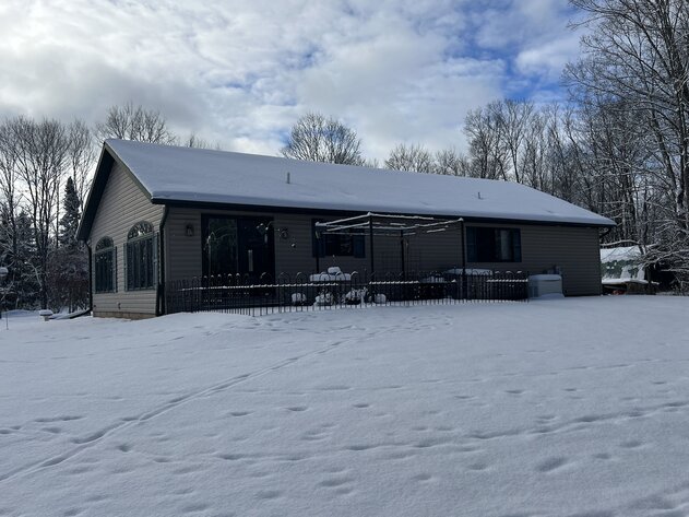 Image for Beautiful Country Home Auction price $220,000