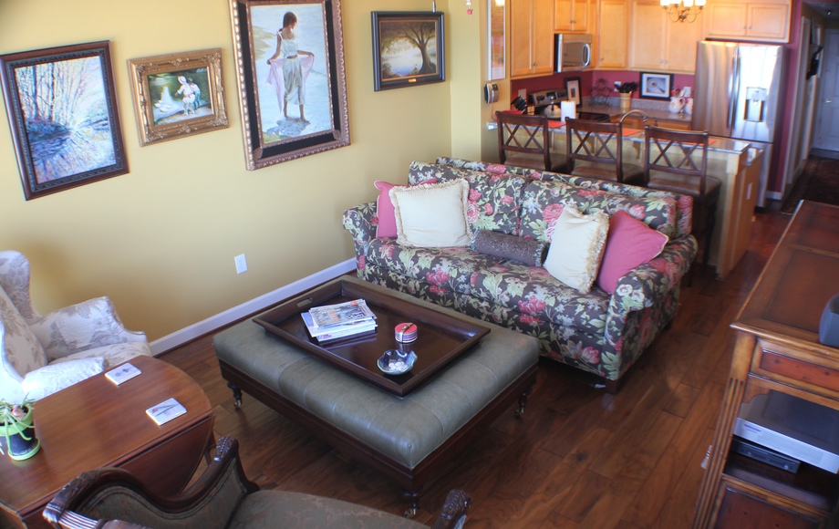 Image for Immacualte 2 BR/2 BA Potomac Riverfront Condo in Colonial Beach, VA.  Only $50K Starting Bid!!