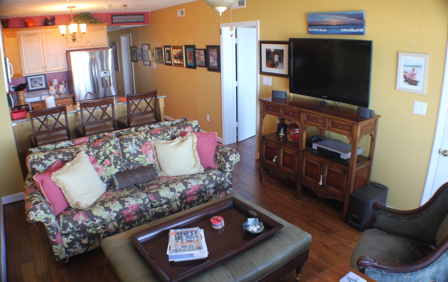 Image for Immacualte 2 BR/2 BA Potomac Riverfront Condo in Colonial Beach, VA.  Only $50K Starting Bid!!