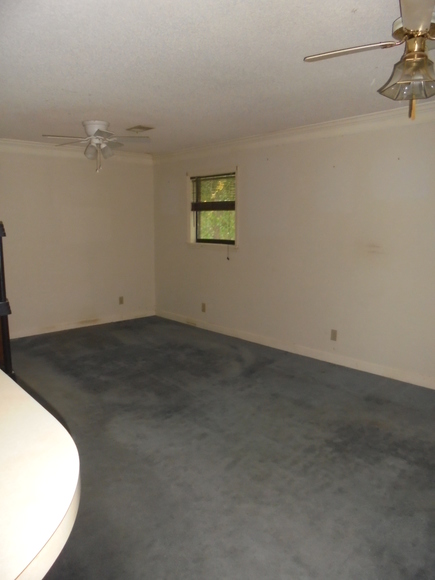 Image for ALL UNDER CONTRACT~REAL ESTATE AUCTIONS (HOUSE, COMMERCIAL BUILDING, 7-VACANT LOTS, SOME PERSONAL PROPERTY)