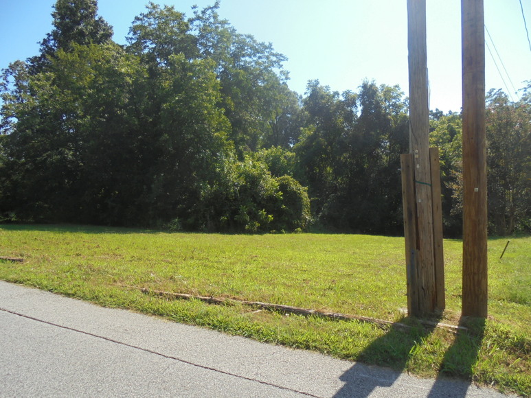Image for ALL UNDER CONTRACT~REAL ESTATE AUCTIONS (HOUSE, COMMERCIAL BUILDING, 7-VACANT LOTS, SOME PERSONAL PROPERTY)