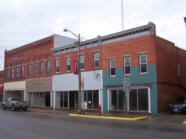 (Sale 26 of 27) 304 W. Main St., Waverly, VA