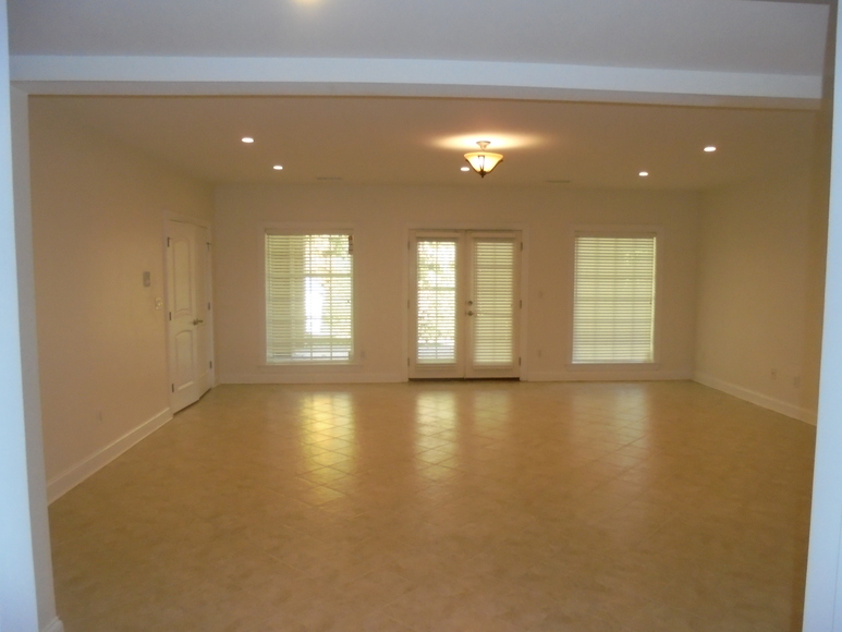 Image for CUSTOM BUILT HOME~REAL ESTATE AUCTION