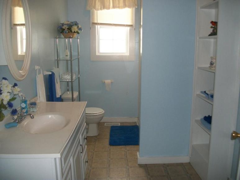 Image for ONLINE ONLY - Large 2 Story Home in Martinsville, VA
