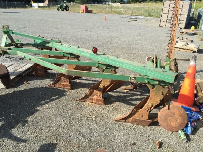 Construction Equipment & Trucks MOUNT AIRY, NC