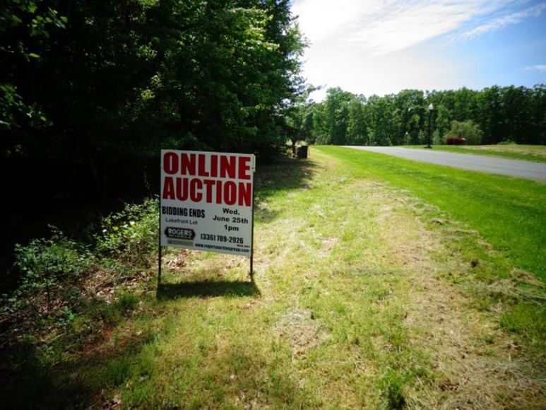 Absolute ONLINE Auction Waterfront Lots on High Rock Lake