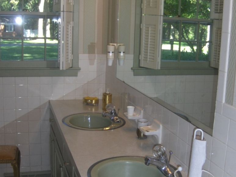 Image for Ava Hutchens Estate Auction--Mount Airy, NC