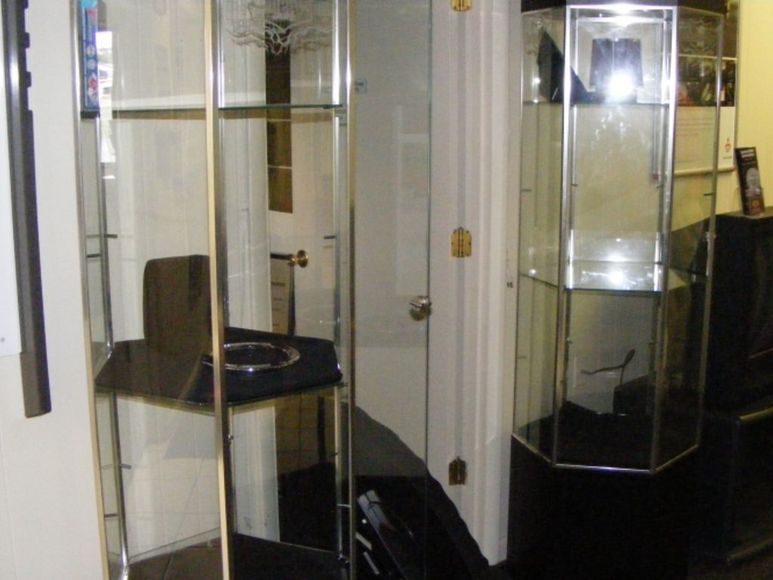 Image for Idependence Hummer Dealership Liquidation--Charlotte, NC