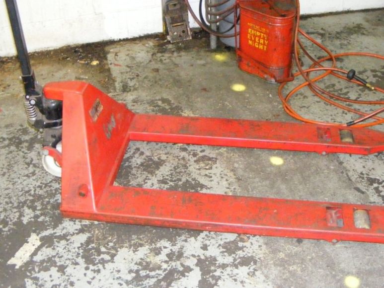 Image for Idependence Hummer Dealership Liquidation--Charlotte, NC