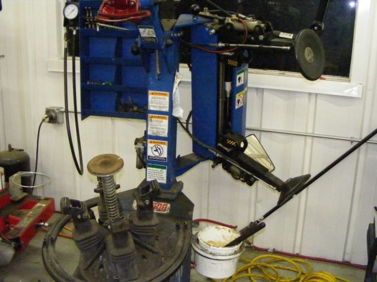 Image for Idependence Hummer Dealership Liquidation--Charlotte, NC