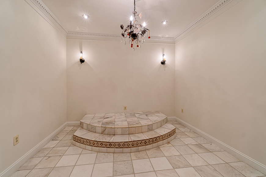 Image for Online Pershing Manor, Arlington VA (click)