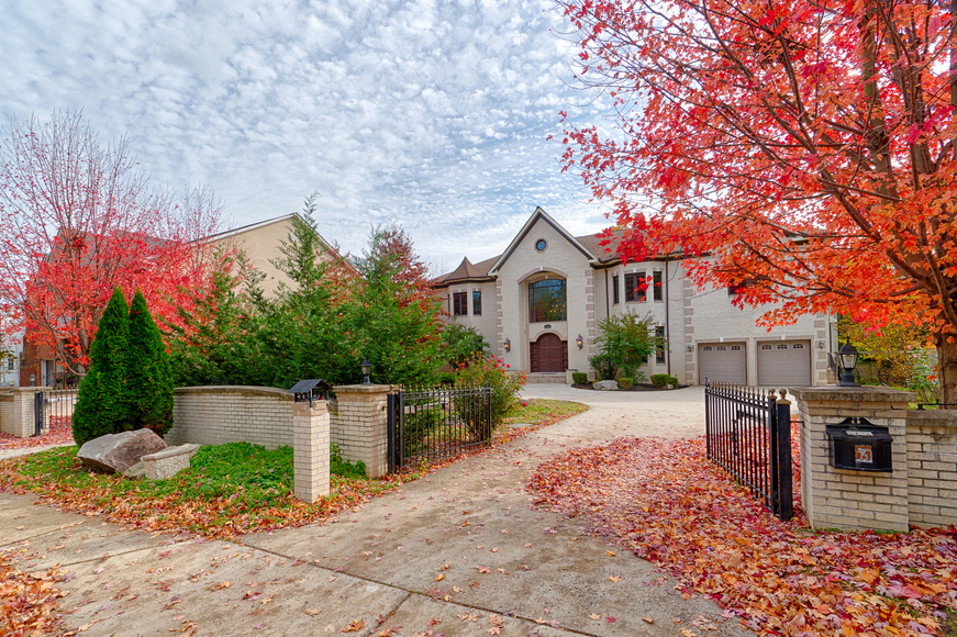 Image for Online Pershing Manor, Arlington VA (click)