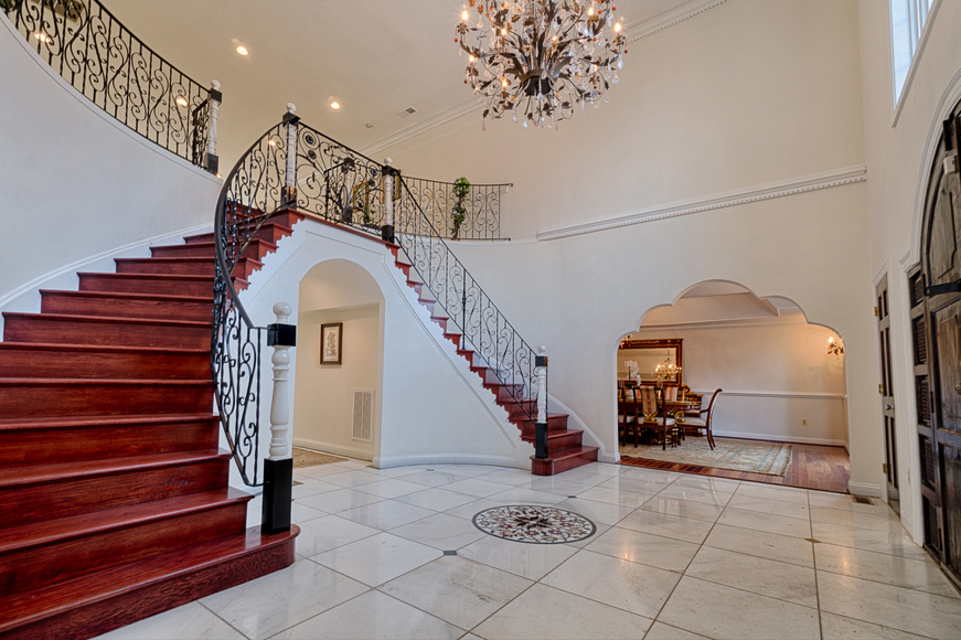 Image for Online Pershing Manor, Arlington VA (click)