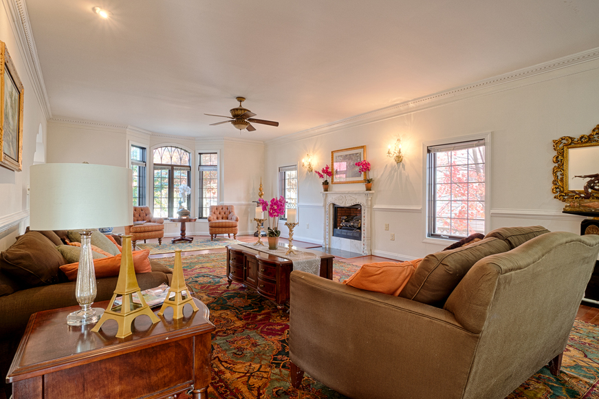 Image for Online Pershing Manor, Arlington VA (click)