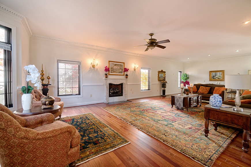 Image for Online Pershing Manor, Arlington VA (click)