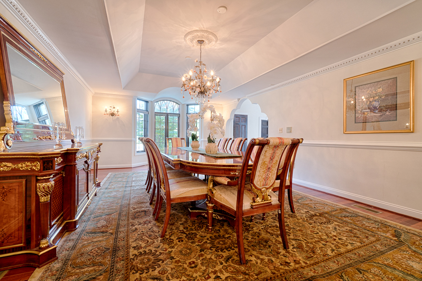 Image for Online Pershing Manor, Arlington VA (click)
