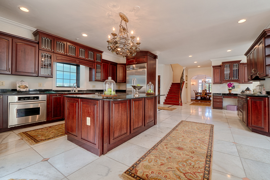 Image for Online Pershing Manor, Arlington VA (click)