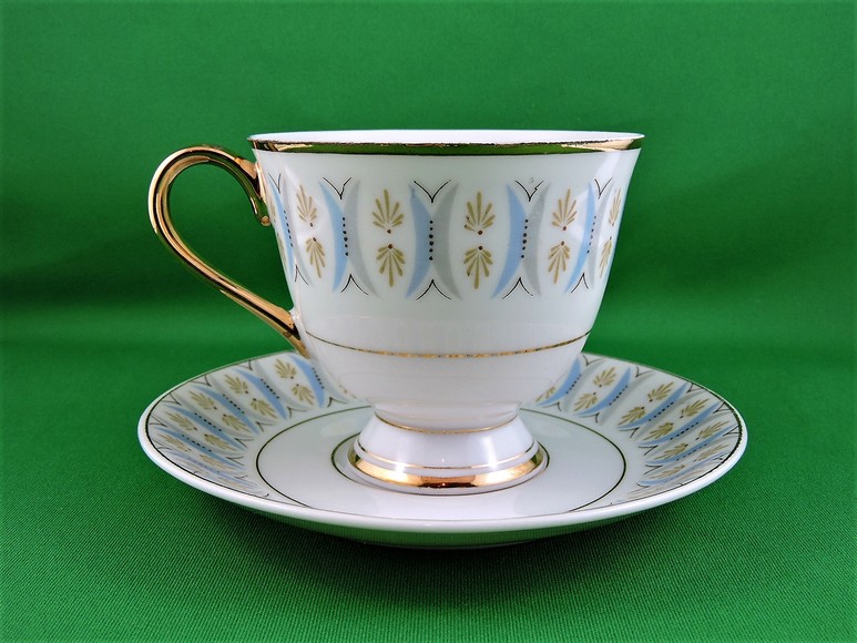 Image for TEA TIME DELICATE CHINA CUPS AND SAUCERS BRITISH JAPAN CHINA EUROPE