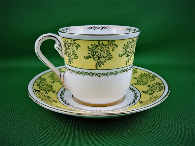 Image for TEA TIME DELICATE CHINA CUPS AND SAUCERS BRITISH JAPAN CHINA EUROPE