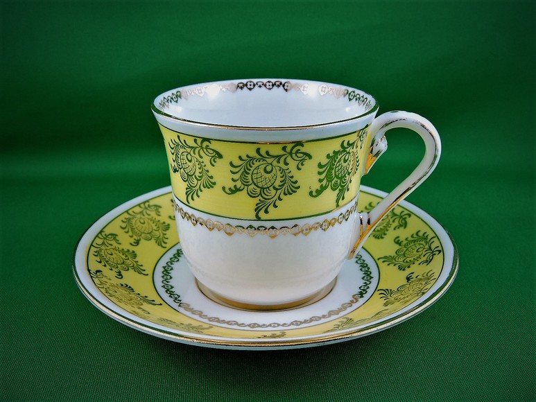 Image for TEA TIME DELICATE CHINA CUPS AND SAUCERS BRITISH JAPAN CHINA EUROPE