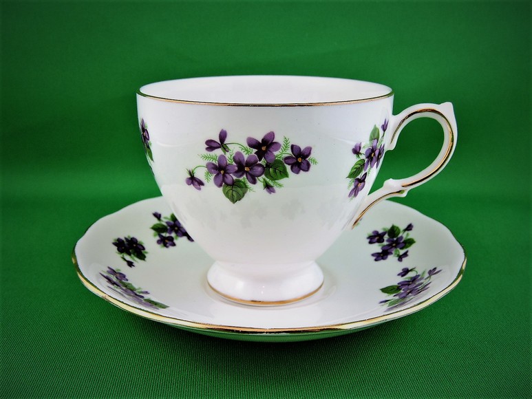 Image for TEA TIME DELICATE CHINA CUPS AND SAUCERS BRITISH JAPAN CHINA EUROPE