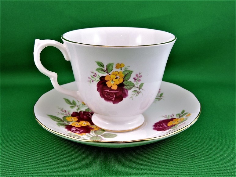 Image for TEA TIME DELICATE CHINA CUPS AND SAUCERS BRITISH JAPAN CHINA EUROPE
