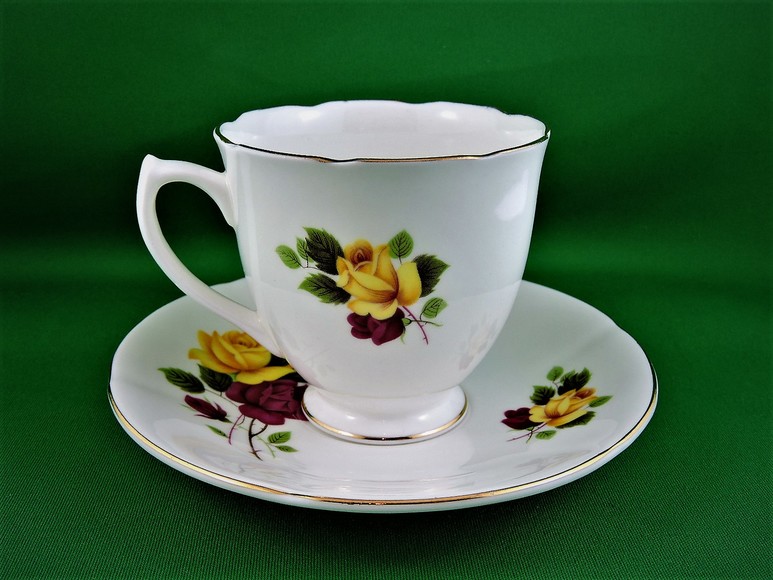 Image for TEA TIME DELICATE CHINA CUPS AND SAUCERS BRITISH JAPAN CHINA EUROPE