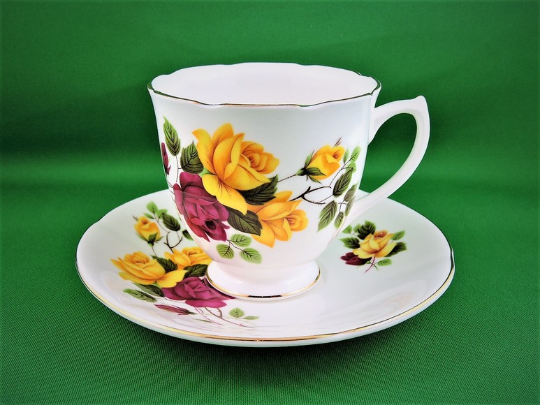 Image for TEA TIME DELICATE CHINA CUPS AND SAUCERS BRITISH JAPAN CHINA EUROPE