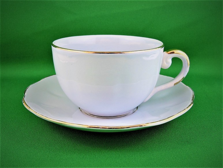 Image for TEA TIME DELICATE CHINA CUPS AND SAUCERS BRITISH JAPAN CHINA EUROPE