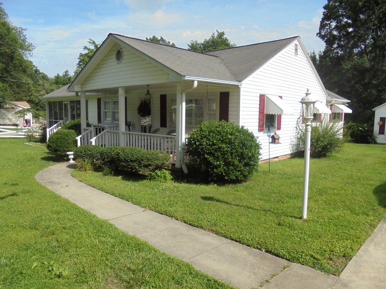 Image for REAL ESTATE & ESTATE PERSONAL PROPERTY AUCTION