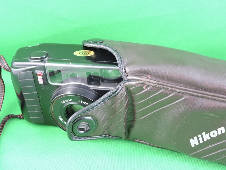 Image for CAMERA AUCTION PHOTO ACTION PRIVATE COLLECTOR DISPERSAL