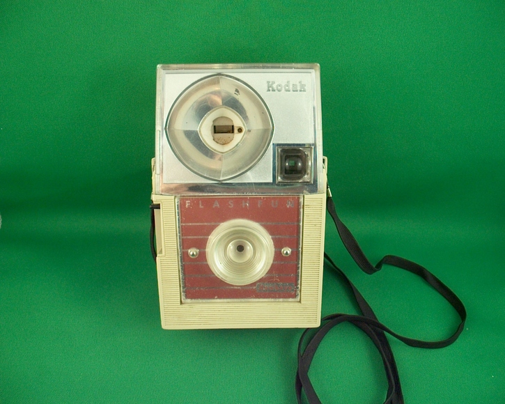 Image for CAMERA AUCTION PHOTO ACTION PRIVATE COLLECTOR DISPERSAL